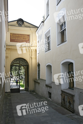Eingang zum Friedhof