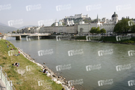 Altstadt mit Salzach