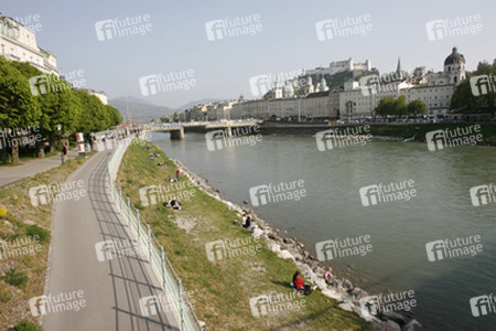 Altstadt mit Salzach