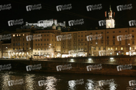 Altstadt mit Bilck auf die Festung Hohensalzburg