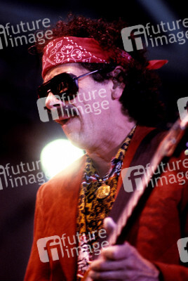 Carlos Santana