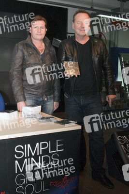Charlie Burchill, Jim Kerr
