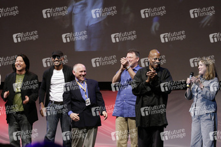 Garrett Wang, Cirroc Lofton, Armin Shimerman, Jonathan Frakes, Avery Brooks, Kate Mulgrew