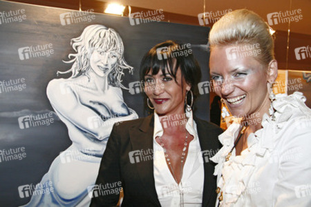 Renate Schaffrath, Mila Wiegand