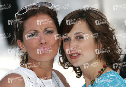 Kerstin Linnartz, Tanya Neufeld