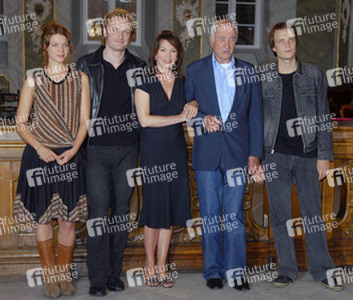 Jessica Schwarz, Mark Waschke, Iris Berben, Armin Mueller-Stahl, August Diehl