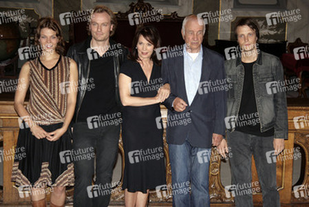 Jessica Schwarz, Mark Waschke, Iris Berben, Armin Mueller-Stahl, August Diehl