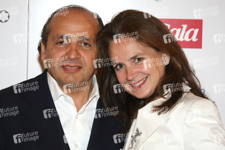 Hadi Teherani mit Lebensgefährtin Linda Strüngmann