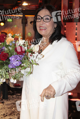 Nana Mouskouri