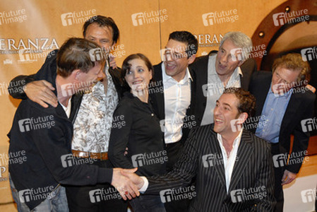 Luk Feit, Zsolt Bács, Anna Thalbach, Toni Snetberger, Gojko Mitic, Alexander Djassime, Holger Franke