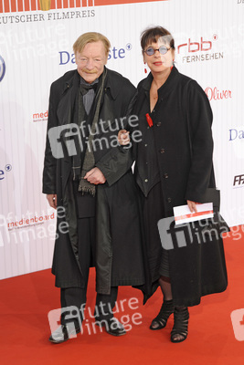 Otto Sander, Monika Hansen