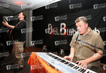 Nico Walser, Wolfgang Grieger