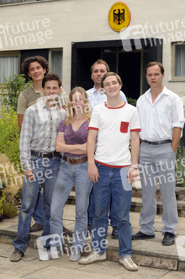 Sergej Moya, Franz Dinda, Inez Björg David, Andreas Linke, Frederick Lau, Matthias Koeberlin