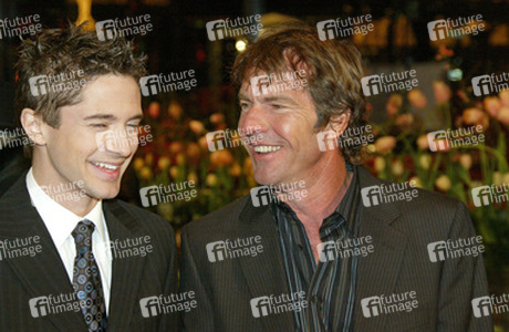 Topher Grace, Dennis Quaid