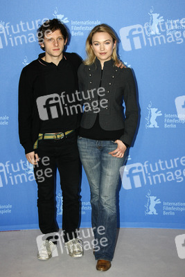Jamie Bell, Sophia Myles