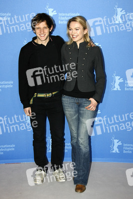Jamie Bell, Sophia Myles