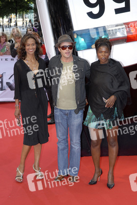 Waridi Schrobsdorff, Bruno Eyron, Florence Olara