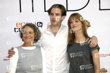Monica Bleibtreu, Dan Stevens, Heike Makatsch