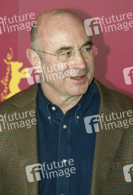 Bob Hoskins