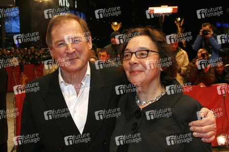 Burghart Klaußner mit Frau