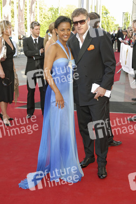 Dennenesch Zoudé, Carlo Rola