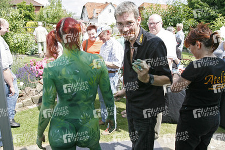 Jörg Düsterwald mit Model Nadine und Assistentin Sunny