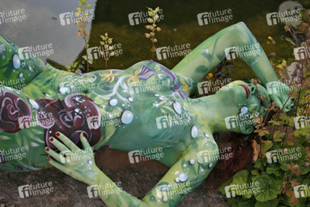 Pflanzenfrau / Plant-Woman