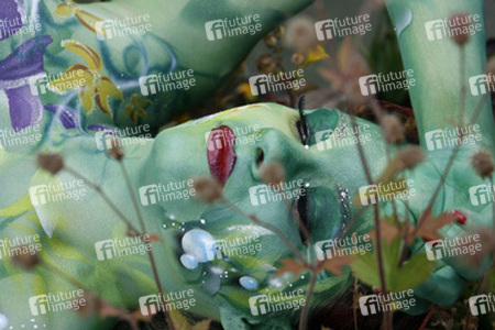 Pflanzenfrau / Plant-Woman