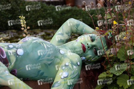 Pflanzenfrau / Plant-Woman