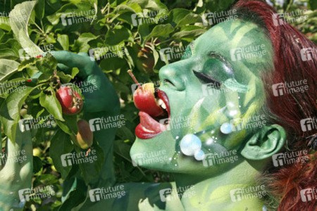 Pflanzenfrau / Plant-Woman