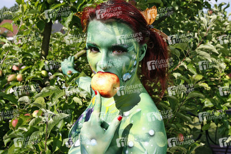 Pflanzenfrau / Plant-Woman