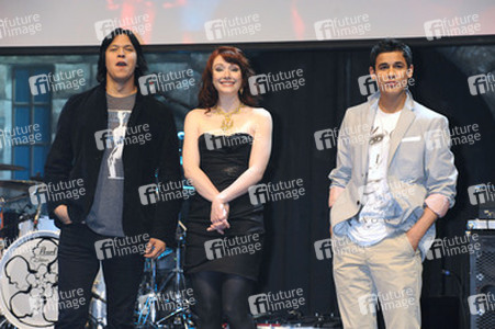 Chaske Spencer, Bryce Dallas Howard, Bronson Pelletier