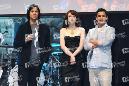 Chaske Spencer, Bryce Dallas Howard, Bronson Pelletier