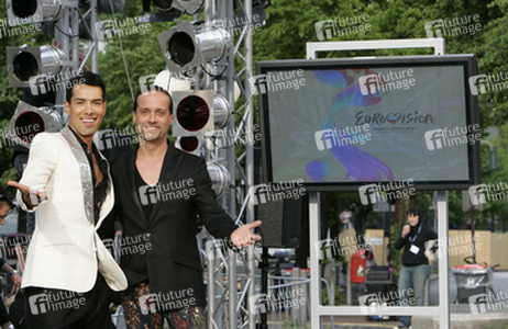 Oscar Loya, Alex Christensen