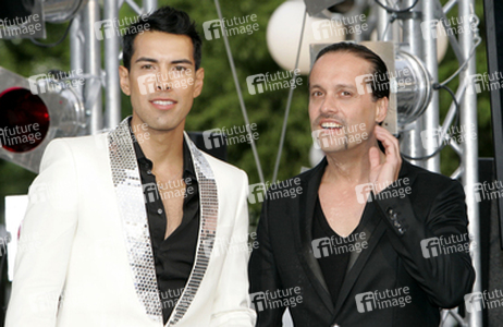 Oscar Loya, Alex Christensen