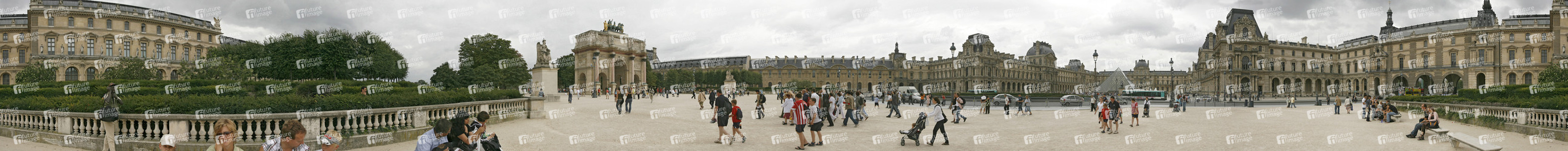 Arc de Triomphe du Carrousel und Louvre
