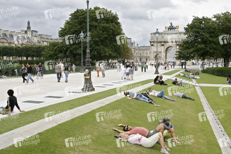 Arc de Triomphe du Carrousel und Louvre