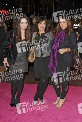 Arlene Phillips mit Töchtern