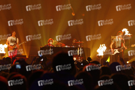 Björn Agren, Johnny Borrell, Andy Burrows, Carl Dalemo (Razorlight)