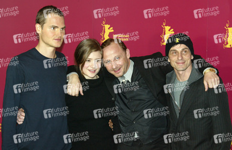 Fabian Hinrichs, Julia Jentsch, Alexander Held, André Hennicke