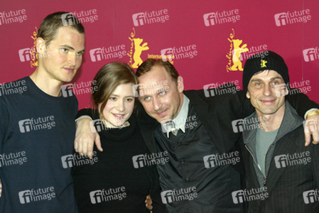 Fabian Hinrichs, Julia Jentsch, Alexander Held, André Hennicke