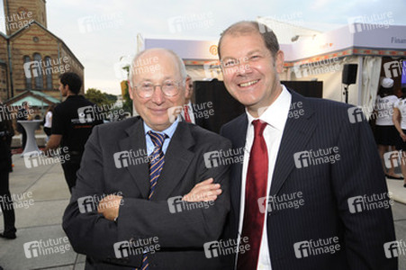 Stefan Aust, Olaf Scholz