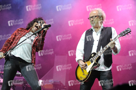 Kelly Hansen, Mick Jones (Foreigner)