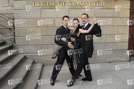 Esteban Domenichini, Gabriela Amalfitani, Oscar Martinez Pey