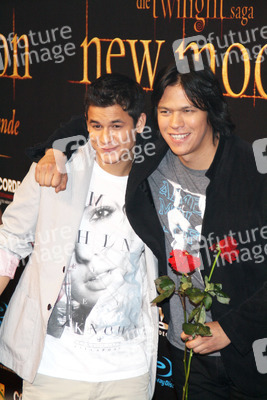 Bronson Pelletier, Chaske Spencer