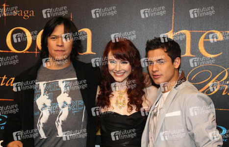 Chaske Spencer, Bryce Dallas Howard, Bronson Pelletier