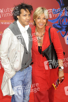 Francis Winter, Judy Winter