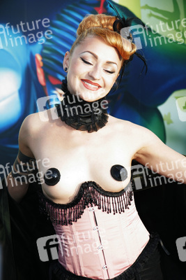 Nora Chaskel / Ginger Sin