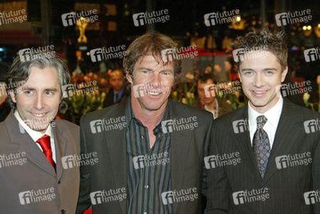 Paul Weitz, Dennis Quaid, Topher Grace