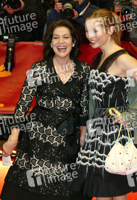 Hannelore Elsner, Nadja Uhl